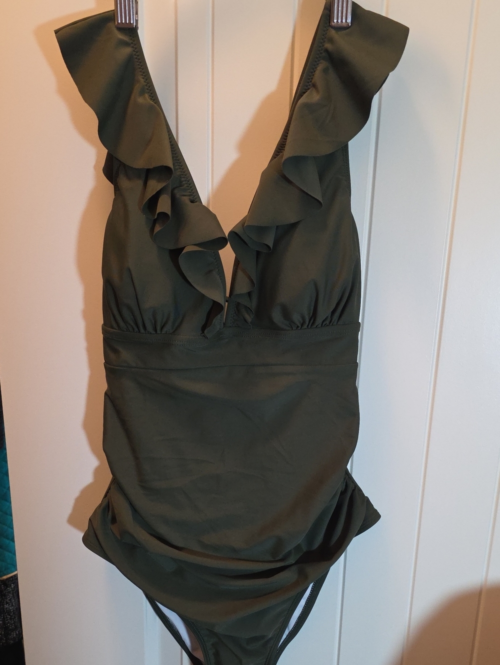 Cupshe Olive Green Ruffle V-Neck One-Piece Swimsuit